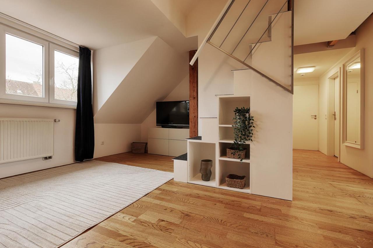 Homiestay City-Apartment, Balkon & Parkplatz 维尔茨堡 外观 照片